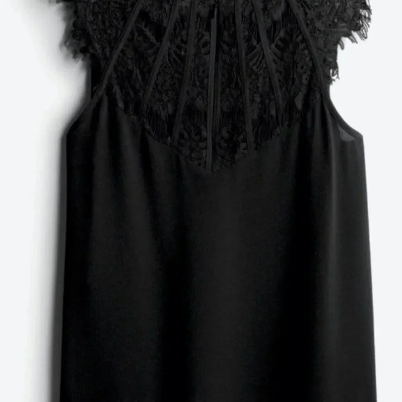 STICHFIX 41 HAWTHORN Jarred Lace Detail Cap-Sleeve Blouse XLP | Black - Picture 3 of 9